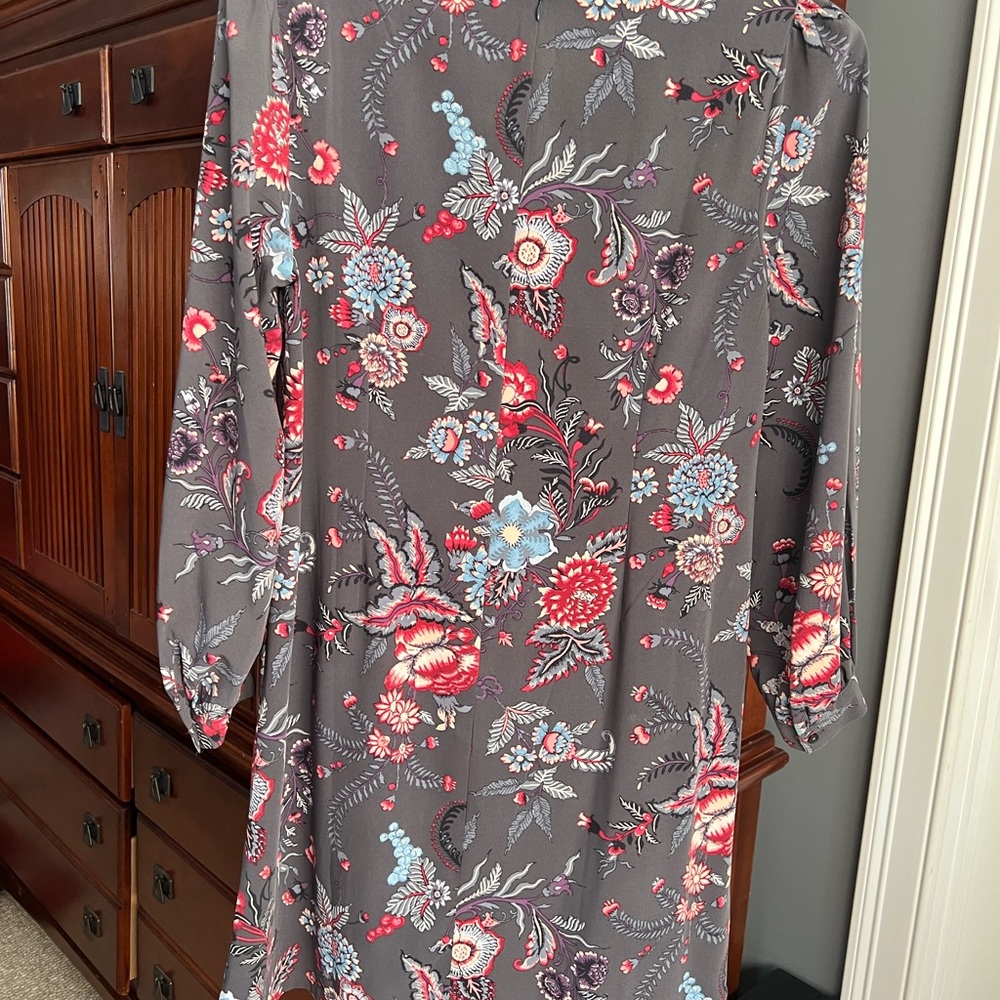 Loft dress size 10 back zip.